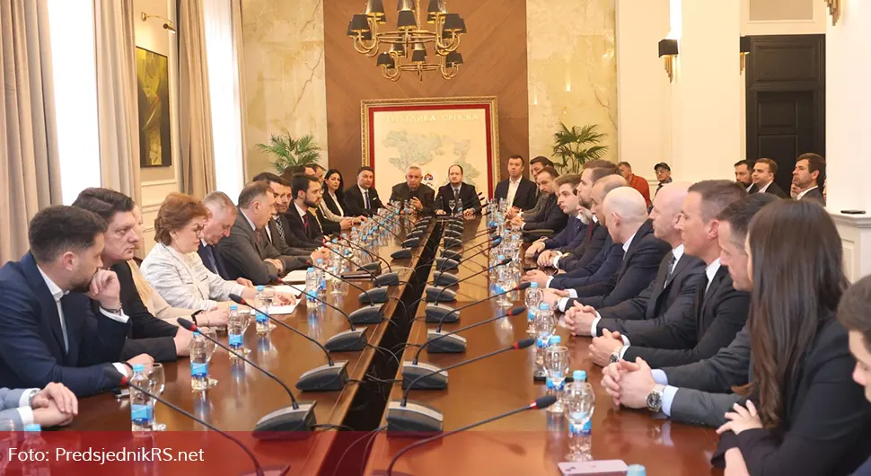 srbi dodik 1.webp